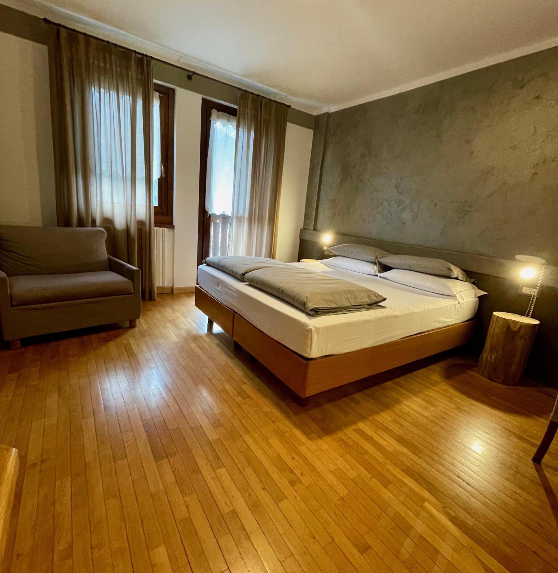 Hotel Garni Sorriso Ponte Di Legno Eksteriør billede