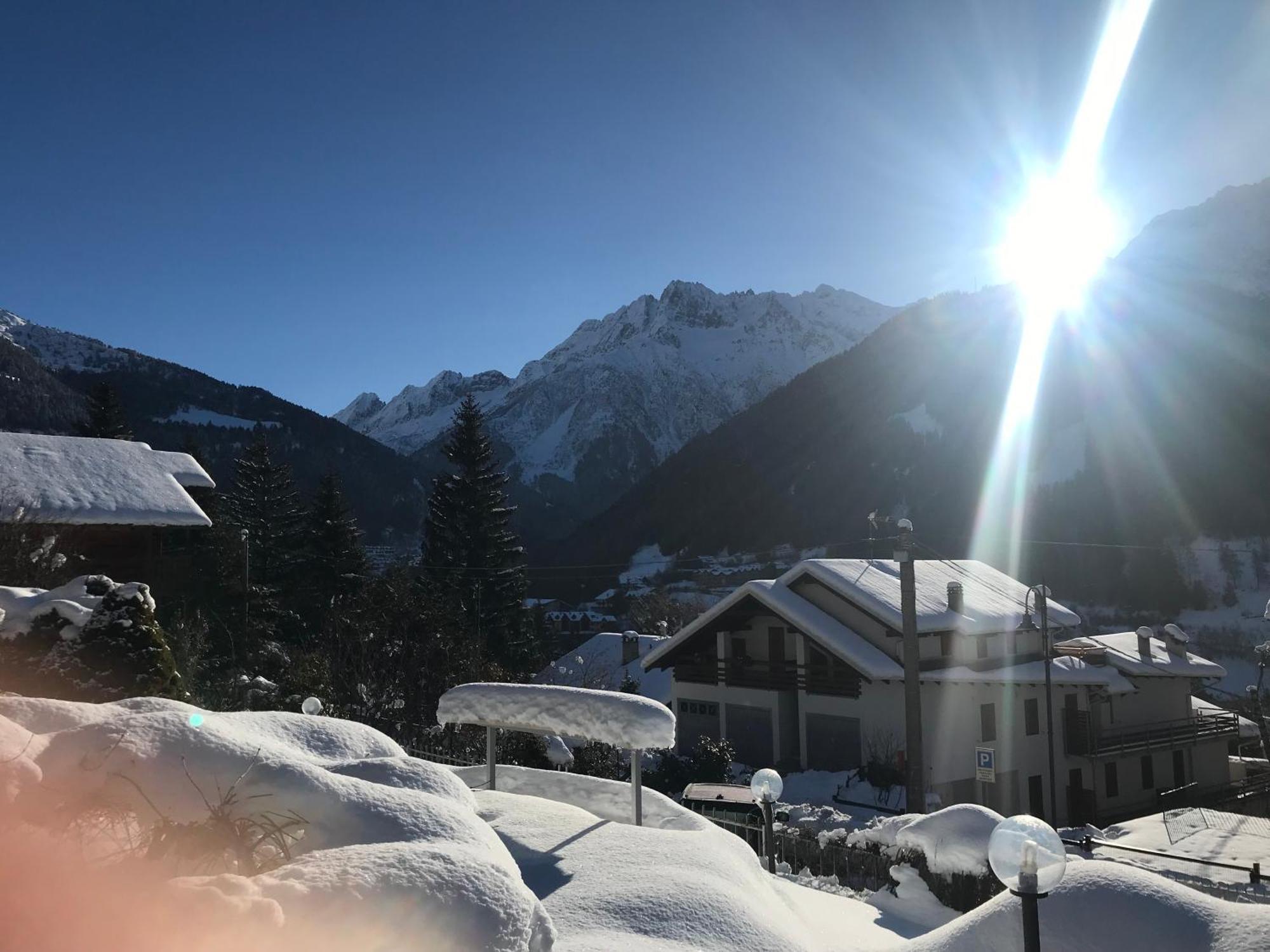 Hotel Garni Sorriso Ponte Di Legno Eksteriør billede